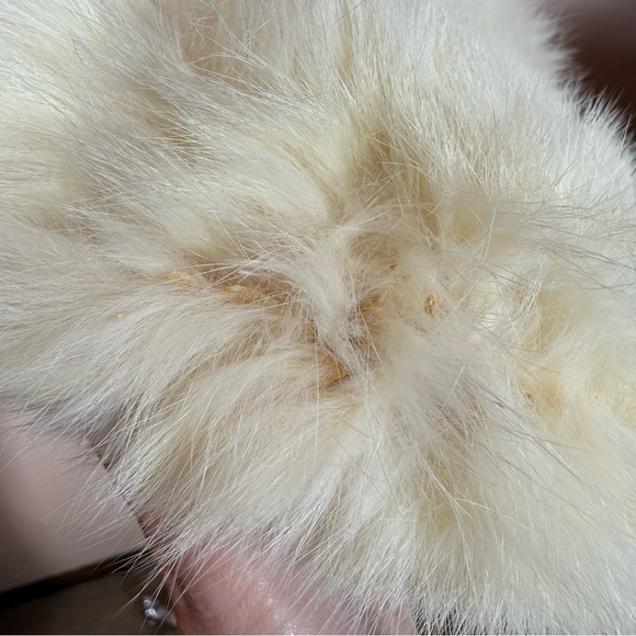 Vintage 1940’s White Rabbit Fur Barrett Winter Hat with Pom Pom - Picture 11 of 15